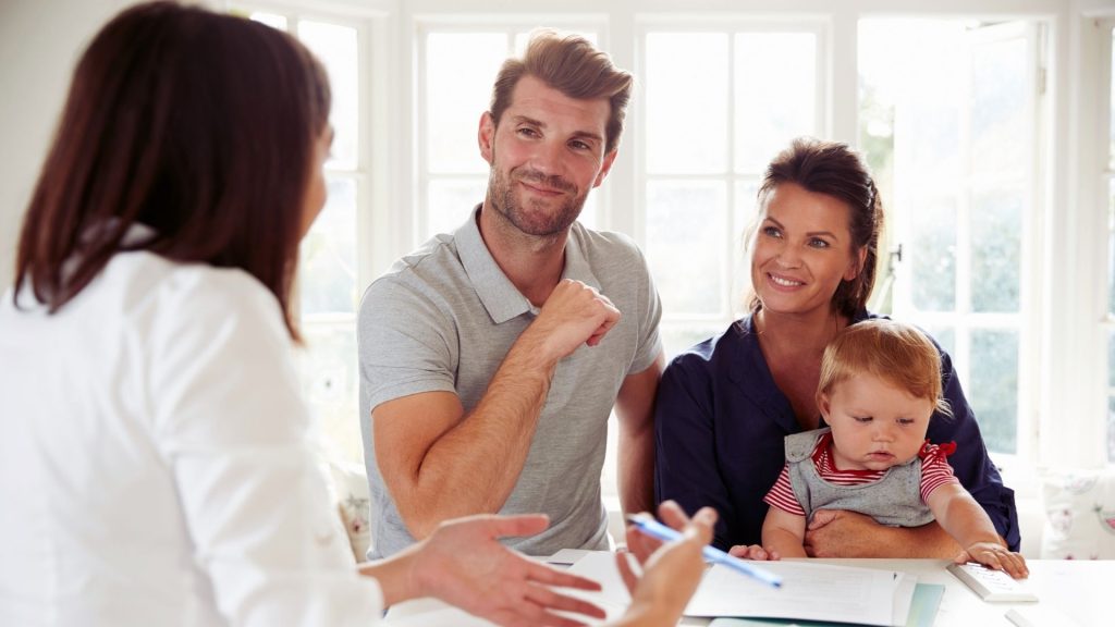 Addiction Family Education Programs Explained 1 Family participating in addiction family education program with counselor